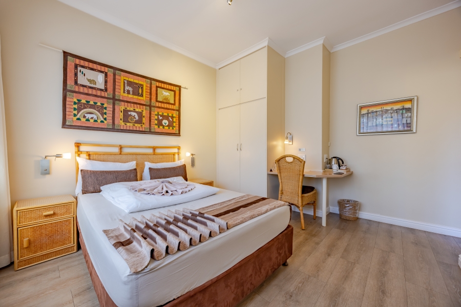 5 Bedroom Property for Sale in Milnerton Central Western Cape